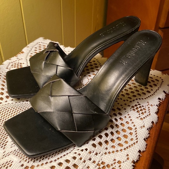 Z_code_Z Vegan Leather Woven Heeled Mule in Black size 7 - Picture 3 of 4